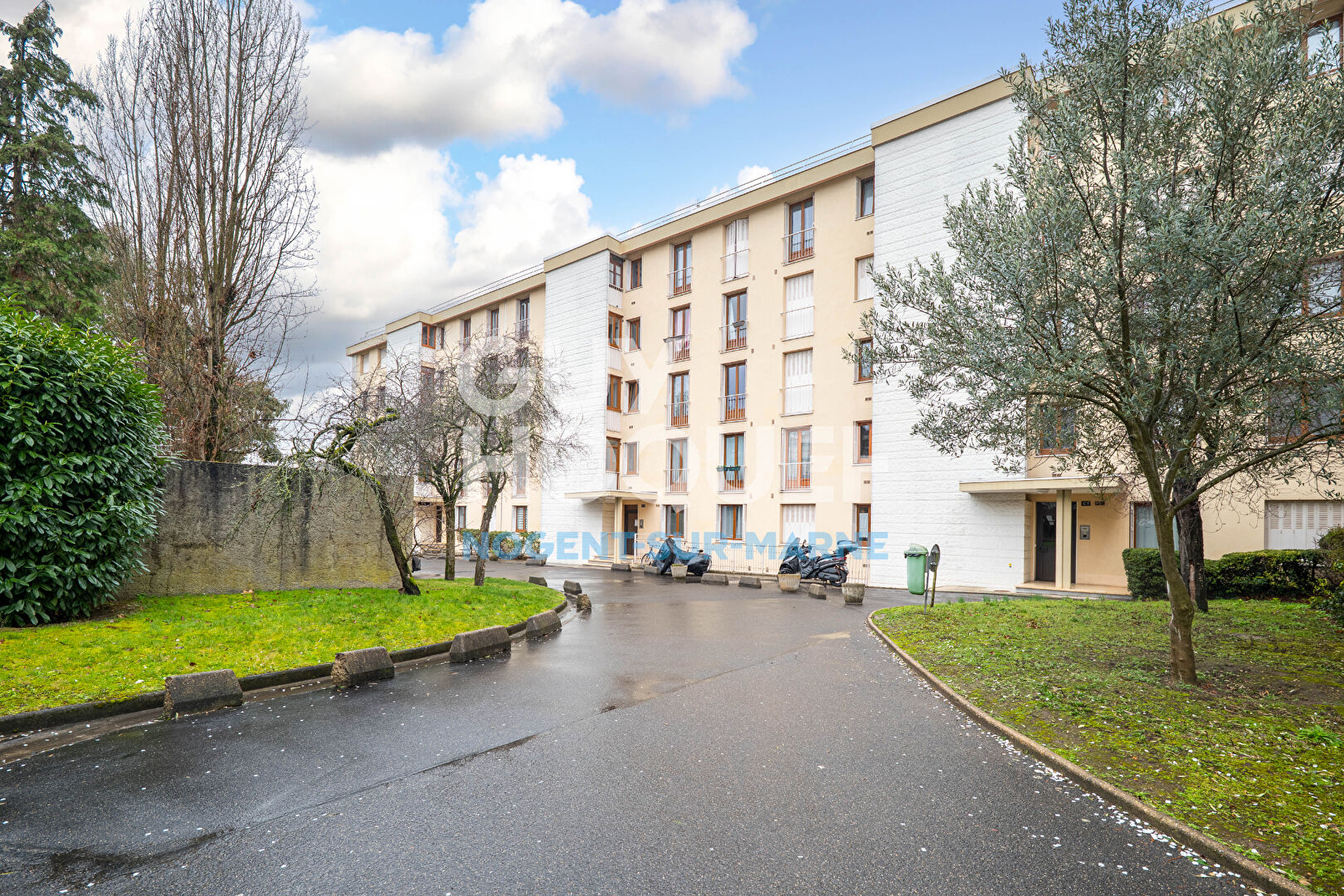 Appartement  4 pièce(s) 75 M² m2 , Cave