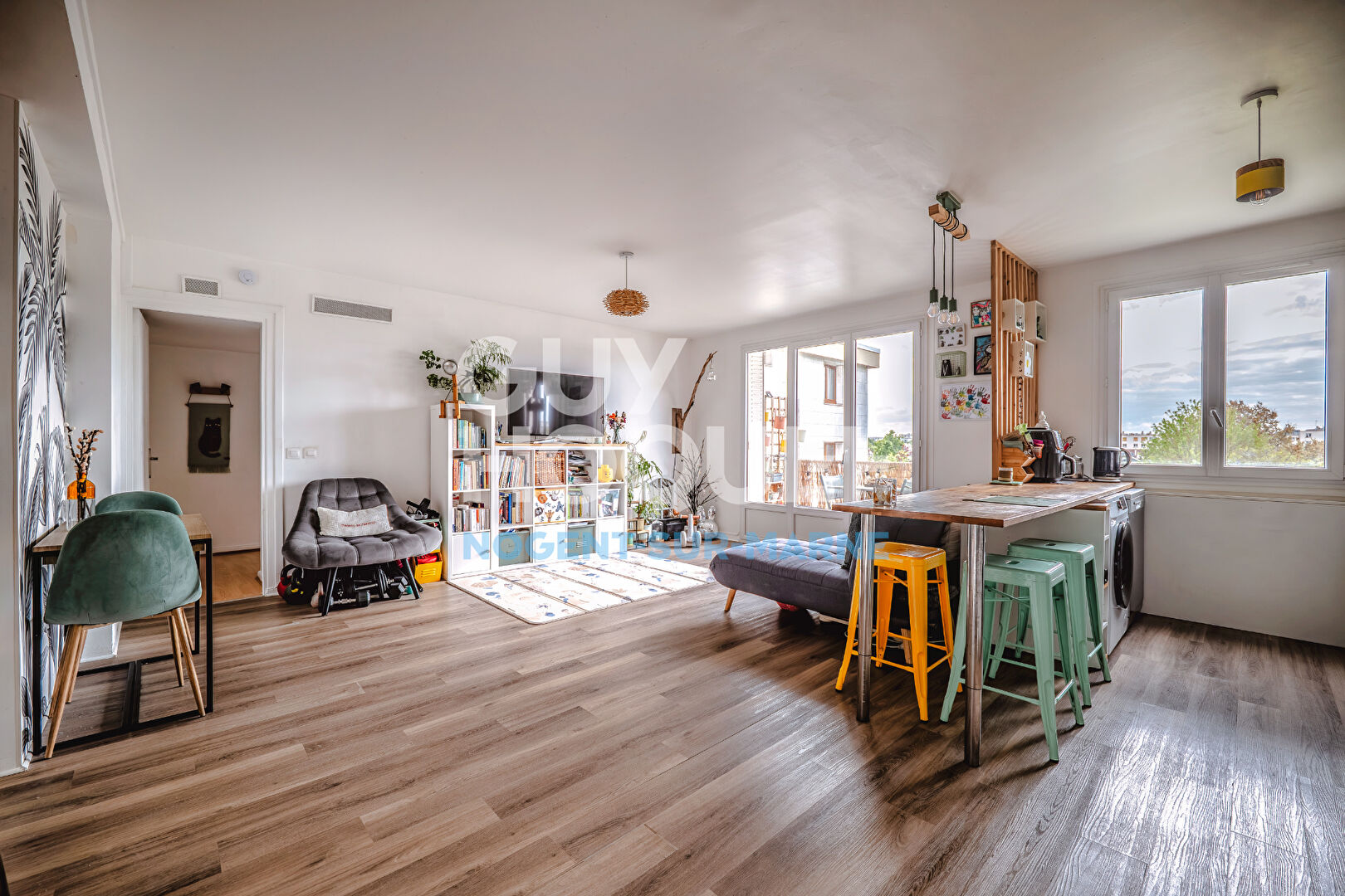 Appartement  3 pièce(s) 66 m2 + 2 chambres + parking + cave