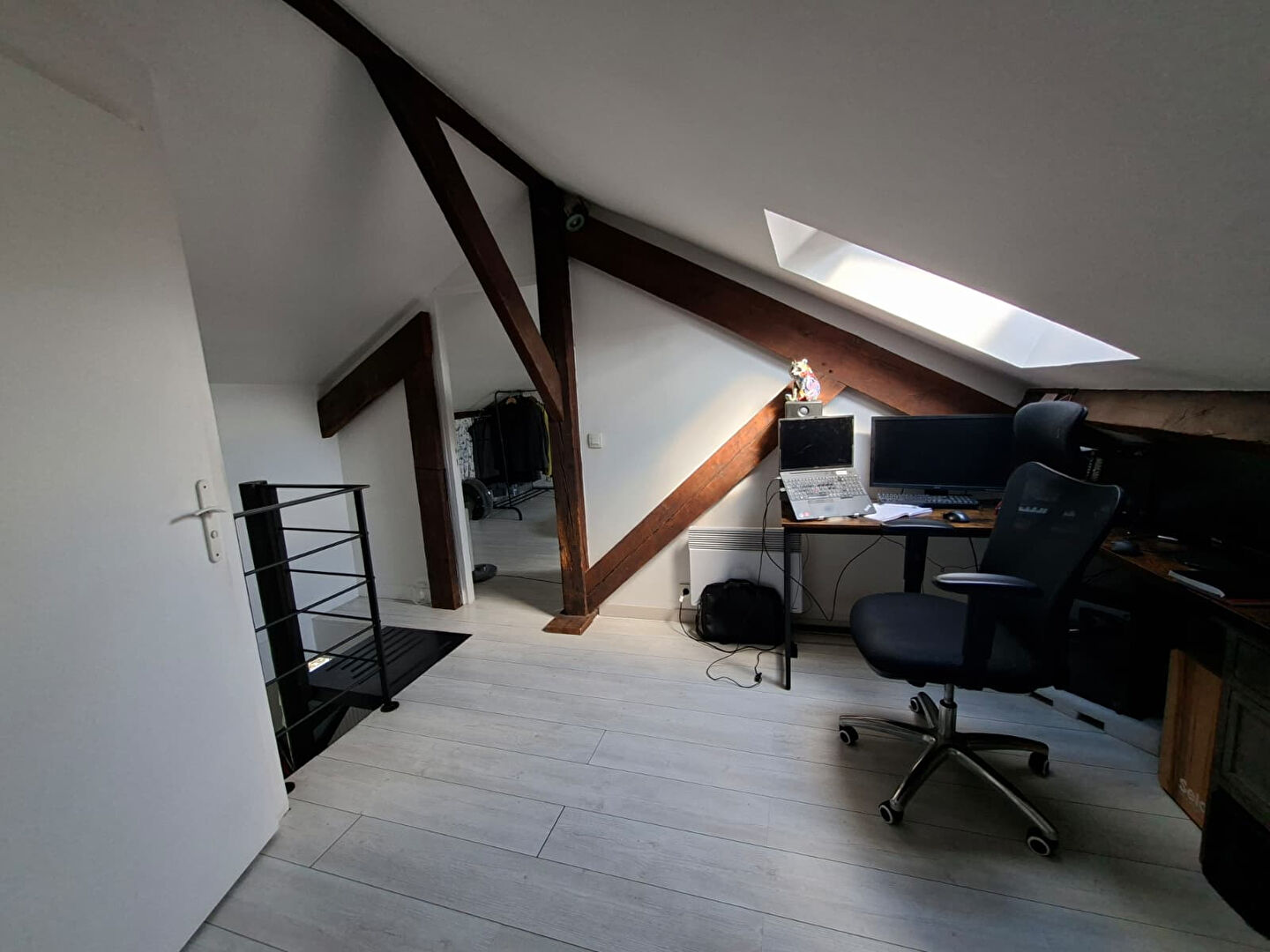 DUPLEX - 3 PIÈCES - 72.57 m² CARREZ - COMBLES AMÉNAGÉS - CAVE & BOX