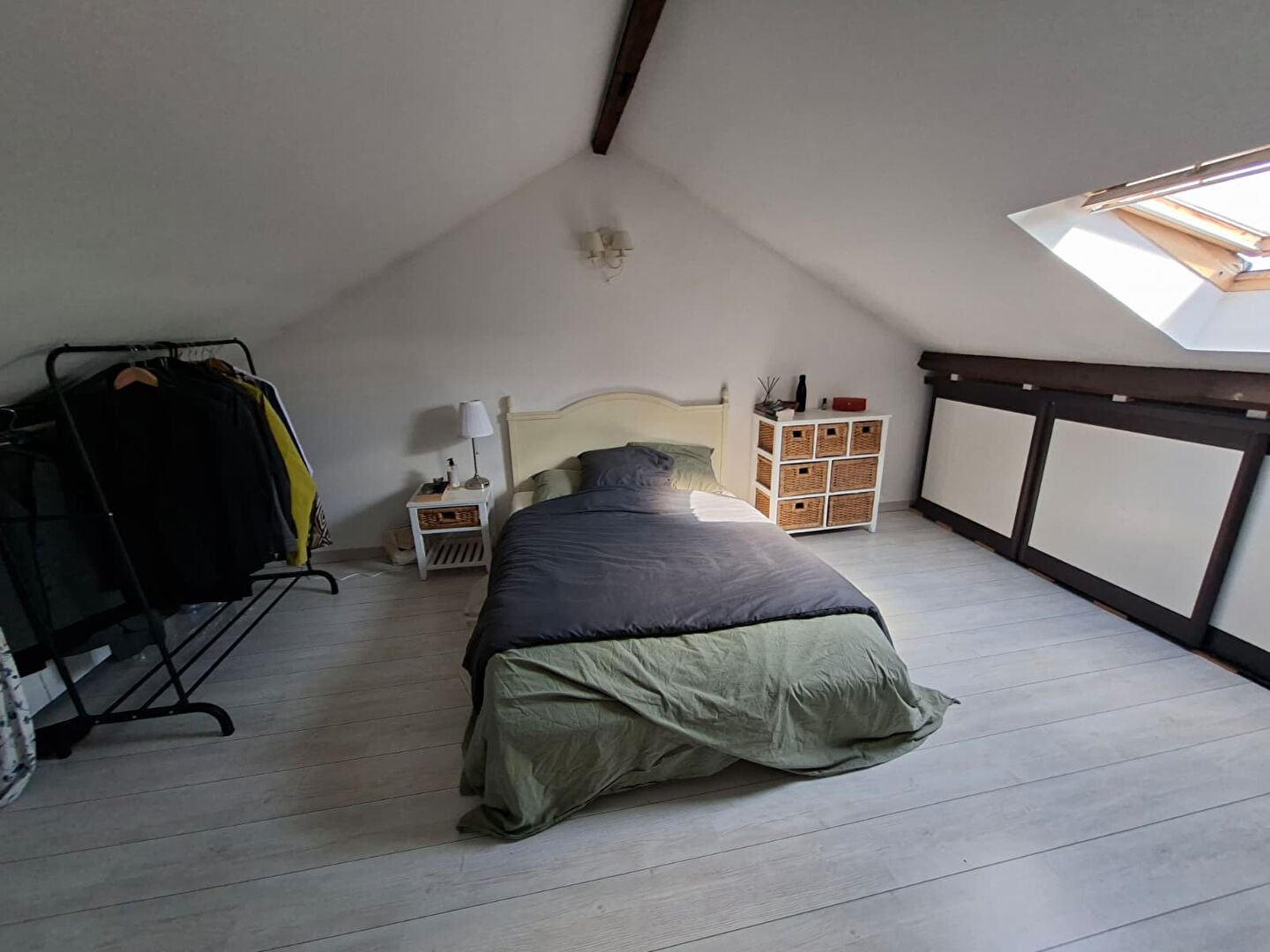 DUPLEX - 3 PIÈCES - 72.57 m² CARREZ - COMBLES AMÉNAGÉS - CAVE & BOX