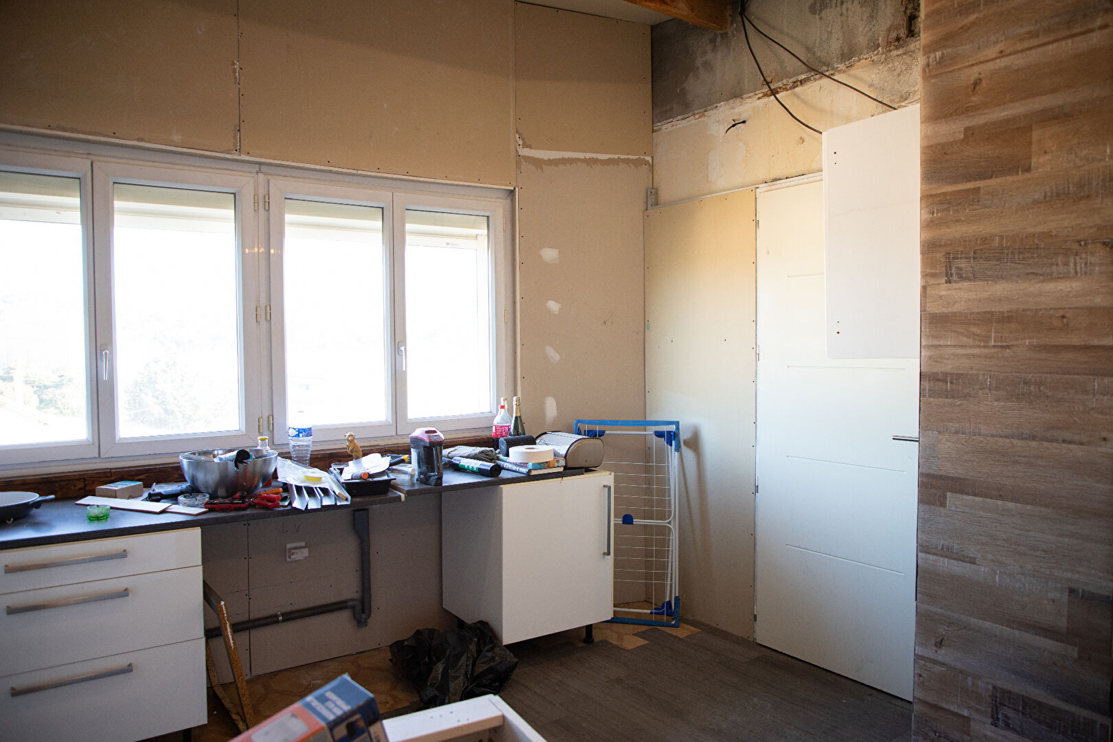 VENTE : appartement de 2 pièces (66 m²) à MARSEILLE
