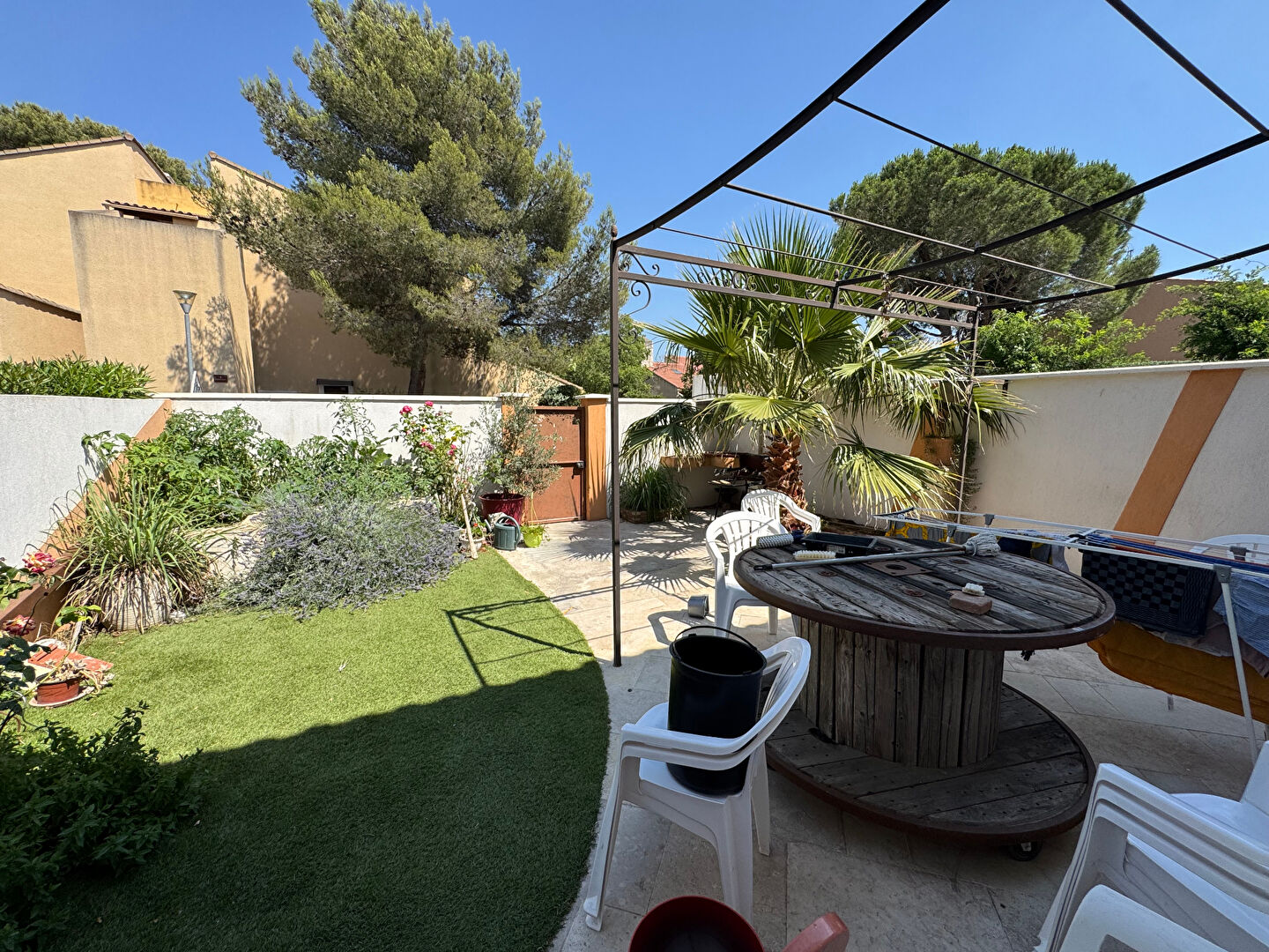 Charmante Maison à Vendre à Vitrolles - Idéale pour votre Famille !
