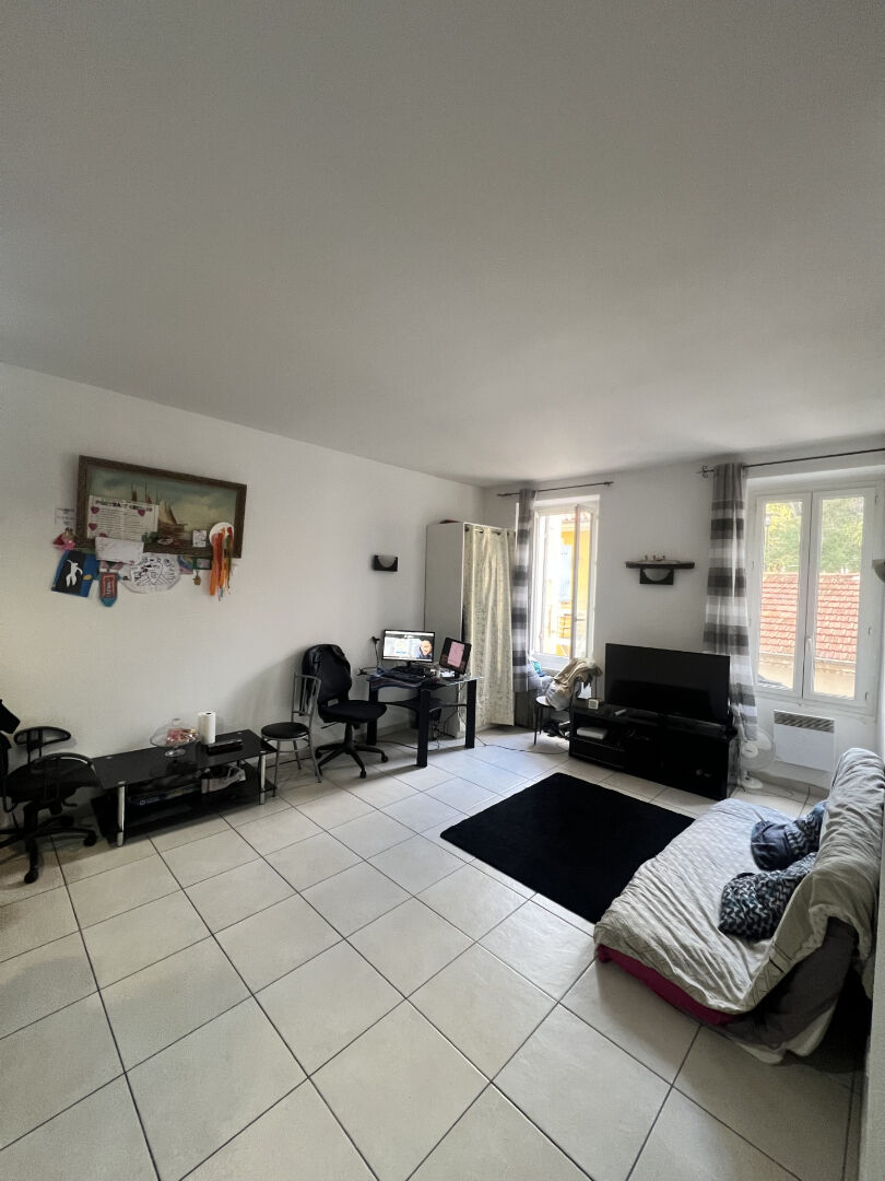 Immeuble à la vente situé dans le 5 ème arrondissement de Marseille.