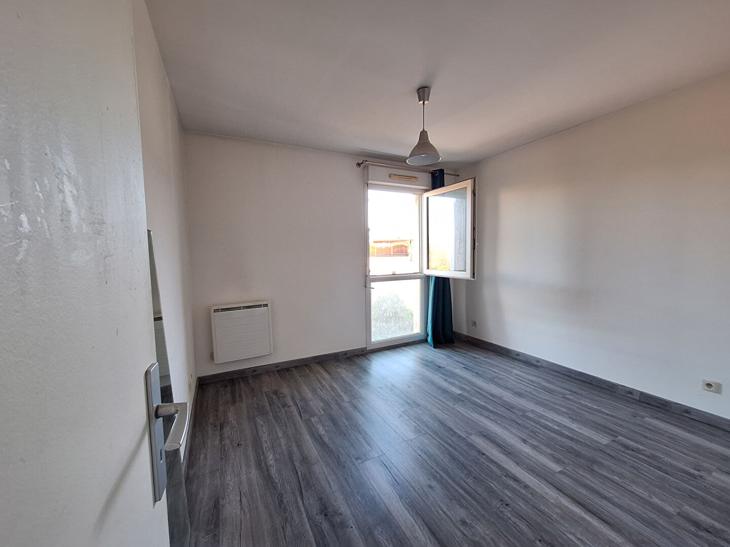 Appartement  T2 avec terrasse et BOX à Aix La Duranne
