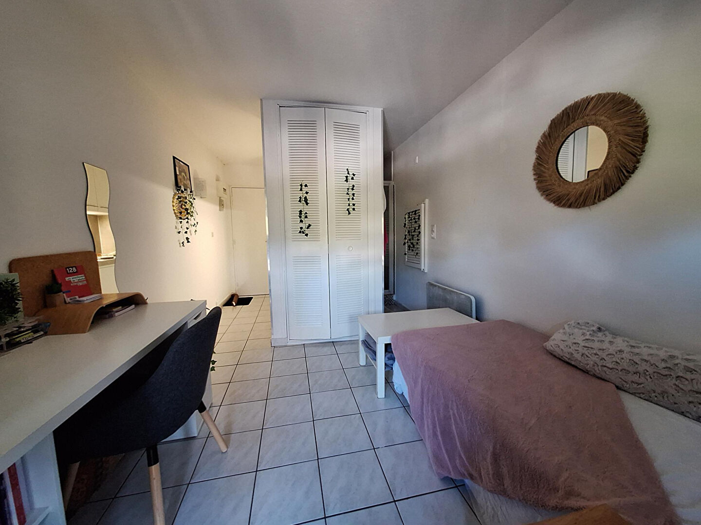 STUDIO meublé Aix La Parade de 14 m2