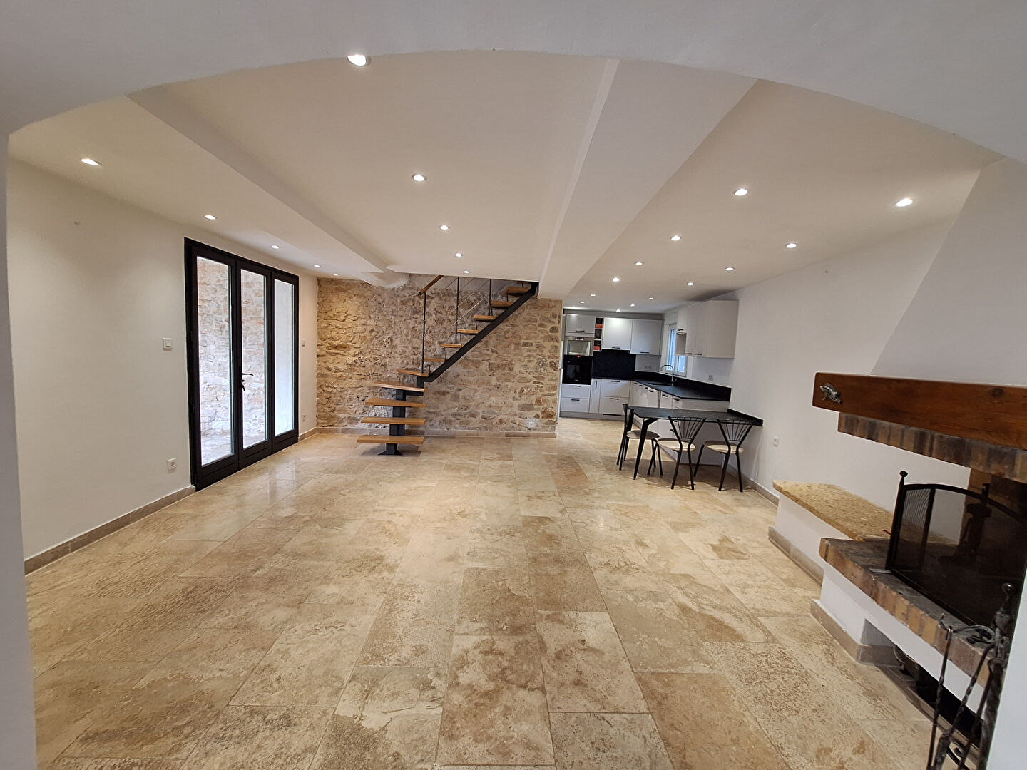 Maison Eguilles 5 pièces/ Piscine 141 m2