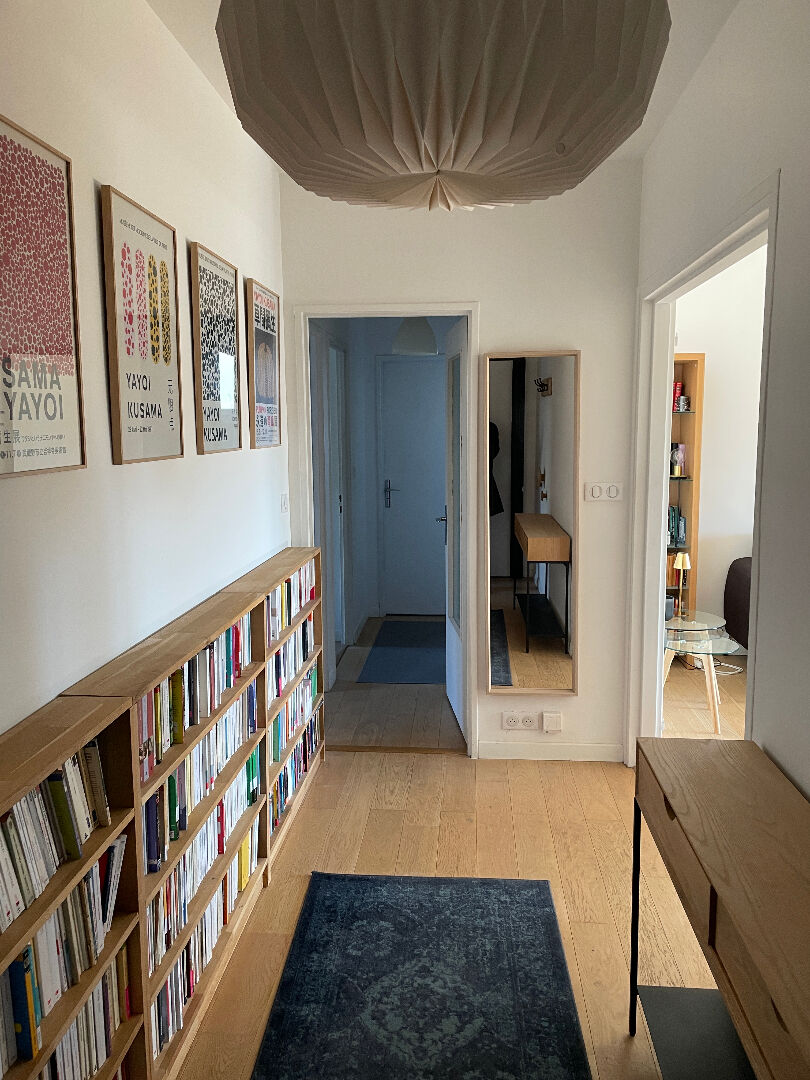 A louer meublé, appartement Aix En Provence 4 pièces 80 m2 avec balcon