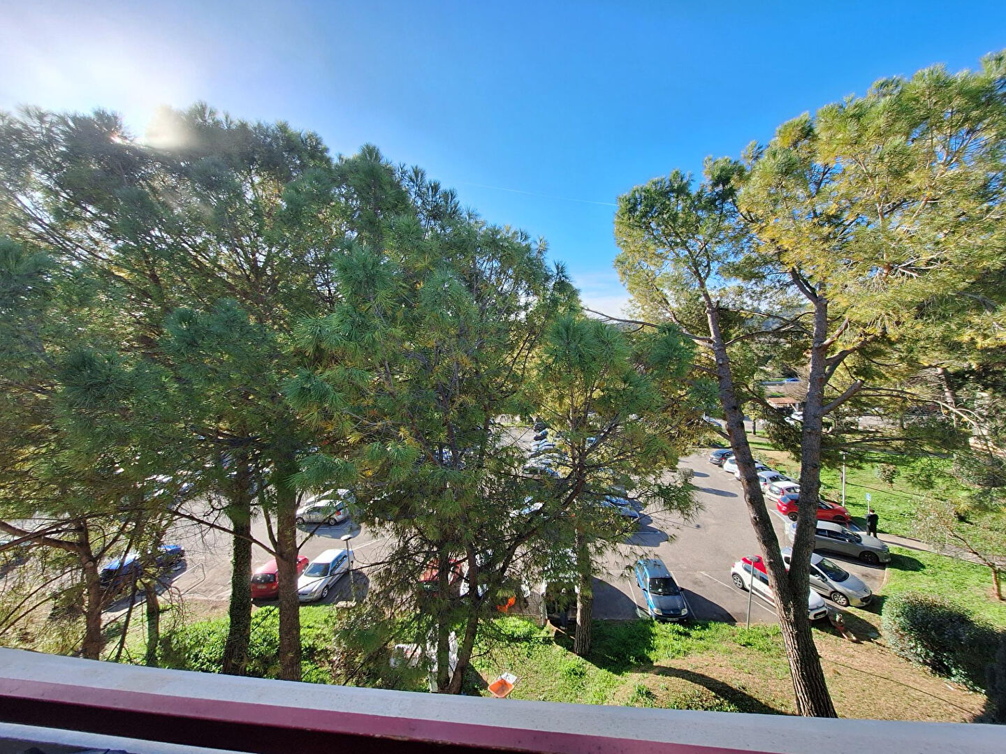 EXCLUSIVITE T2 meublé de 28 m2 avec balcon plein sud, parking collectif