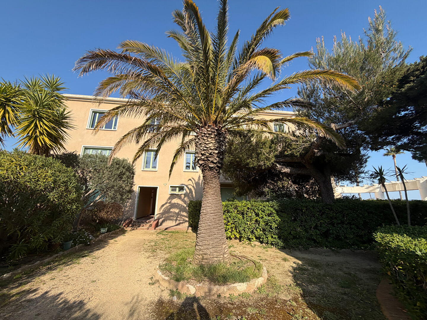 Appartement T2 45 m² ? Dernier étage ? Front de Mer