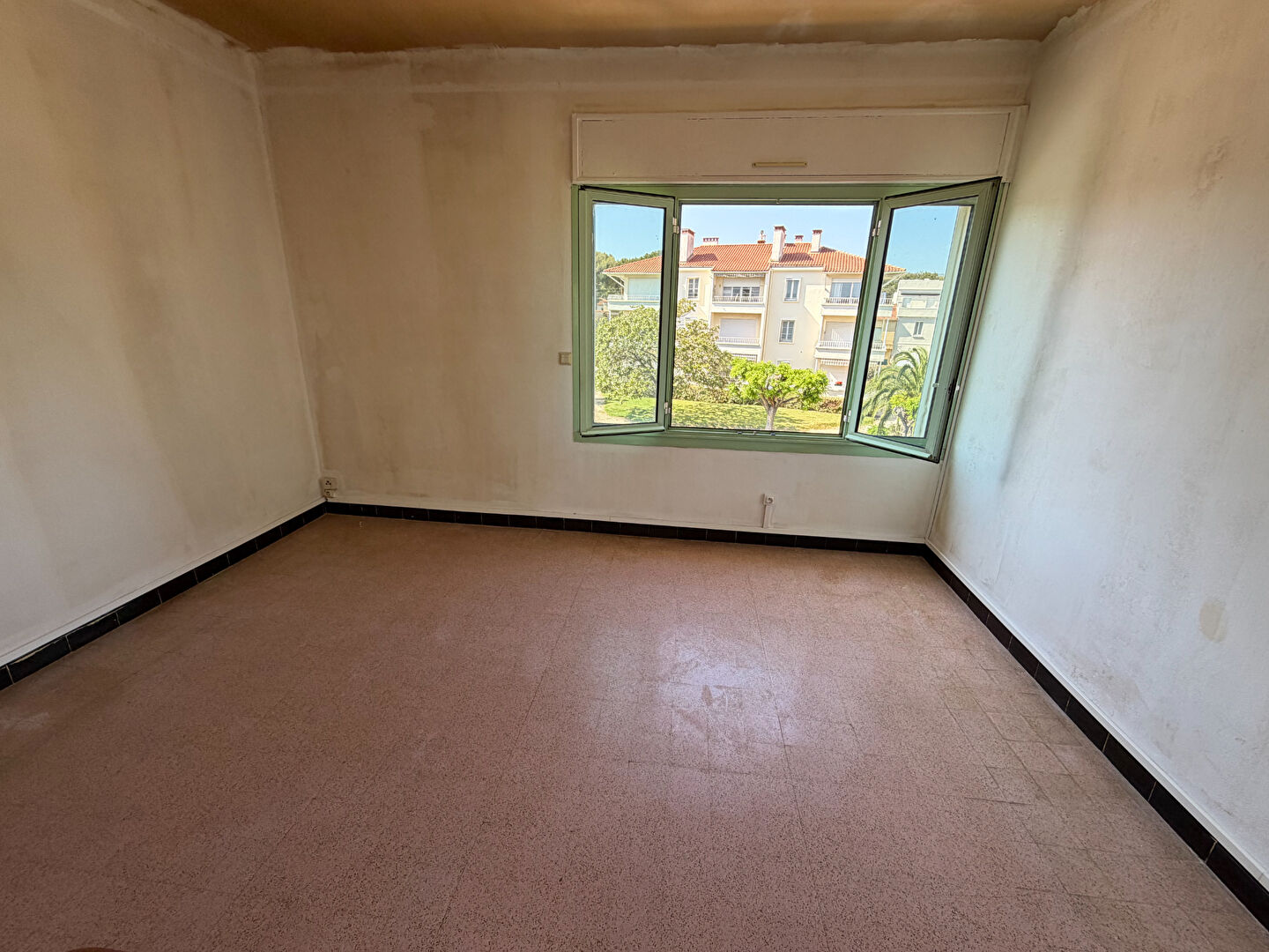 Appartement T2 45 m² ? Dernier étage ? Front de Mer