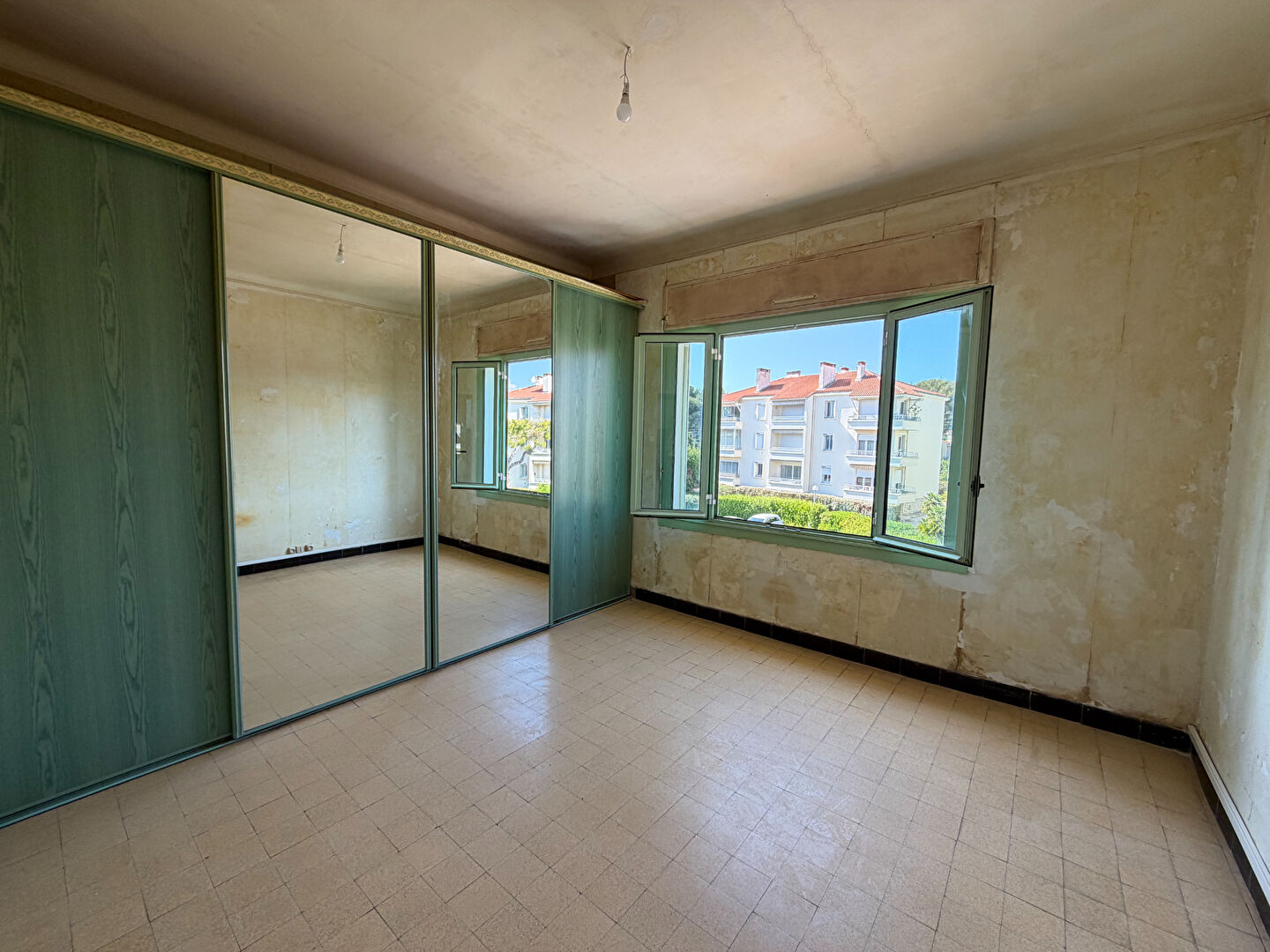 Appartement T2 45 m² ? Dernier étage ? Front de Mer