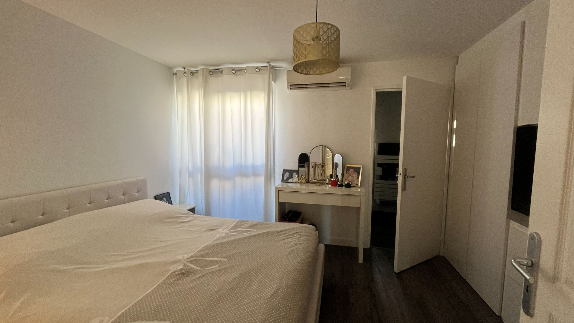 AIX LA DURANNE Appartement  T5 120 m2 avec jardin 50m2 et 2 stationnements