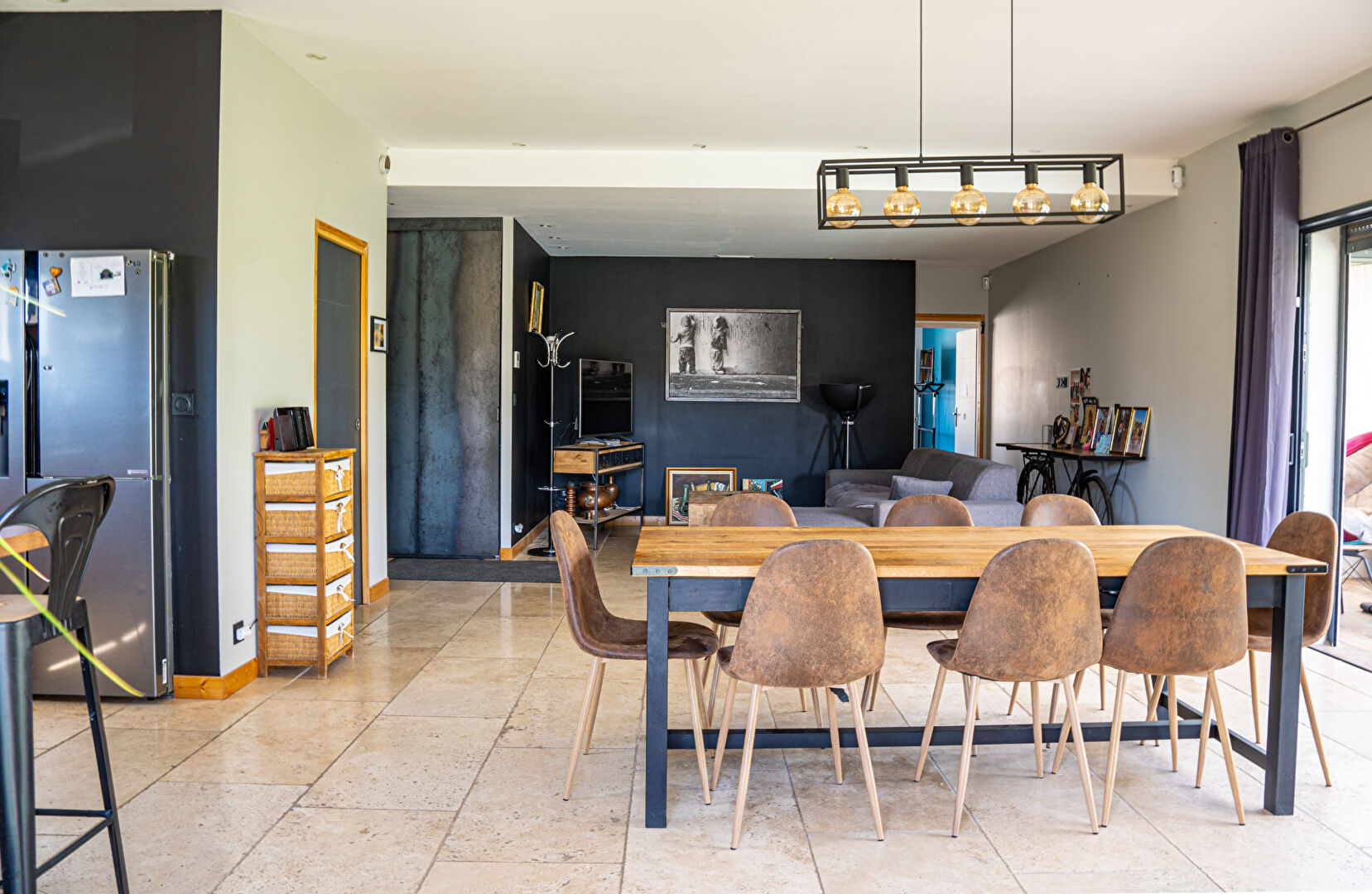 EXCLUSIVITE VENTABREN Villa de plain-pied , 5 chambres, piscine, terrain de 950 m2.