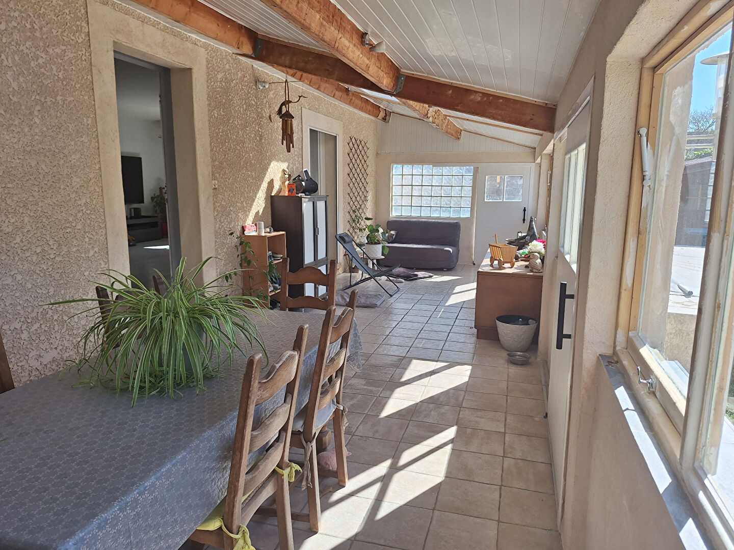 Maison de plain-pied T4 / T5 de 102 m² + véranda 40 m² sur une parcelle de 523 m²