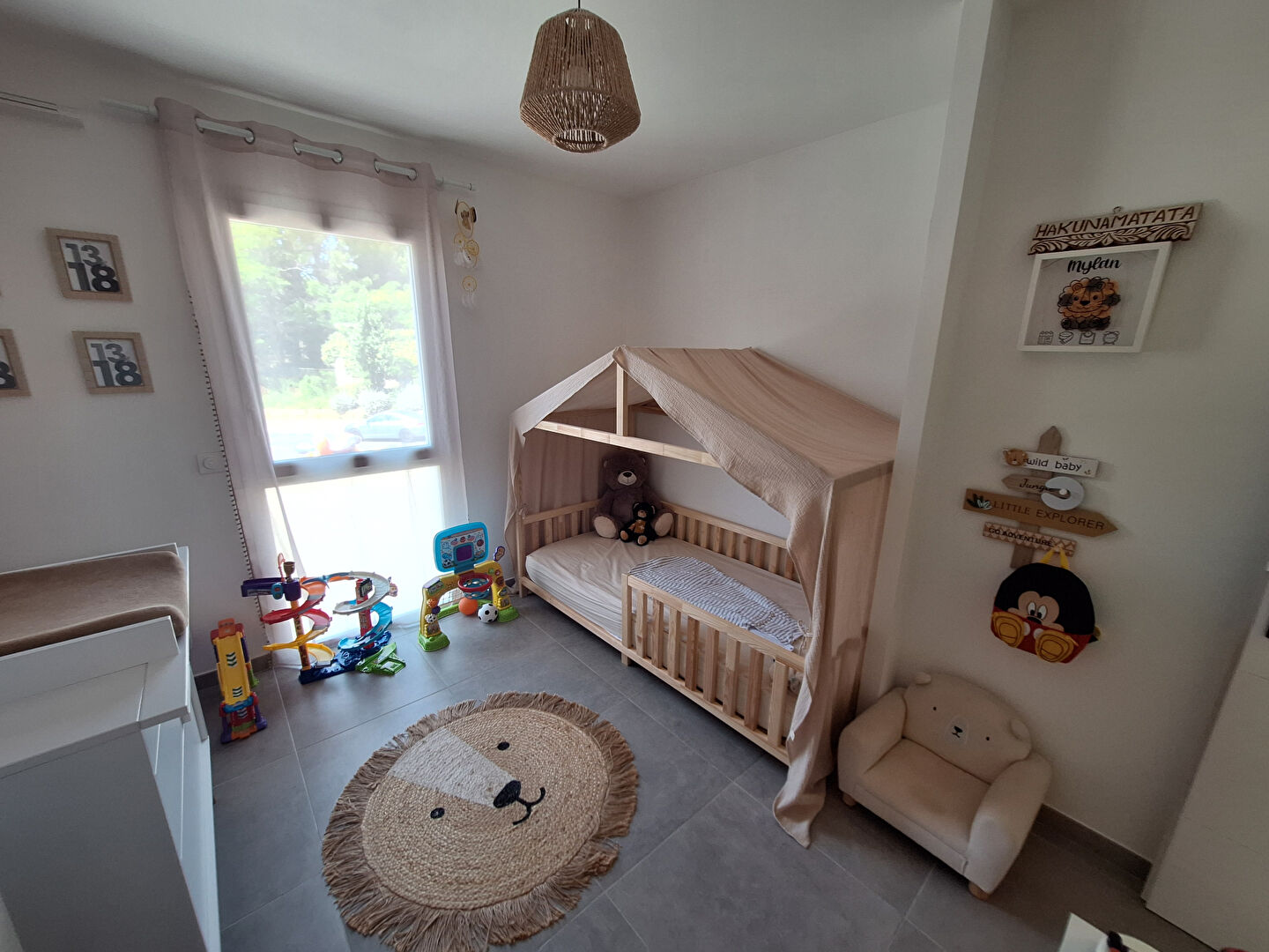 Charmant T3 / T4 de 76 m² - Résidence récente 2023 - Terrasse - Garage fermé ? Parking privatif ?