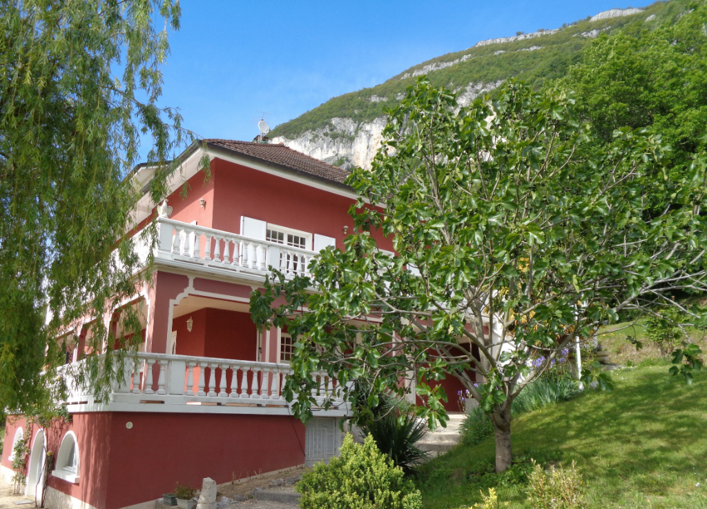 VUE IMPRENABLE SUR LE LAC