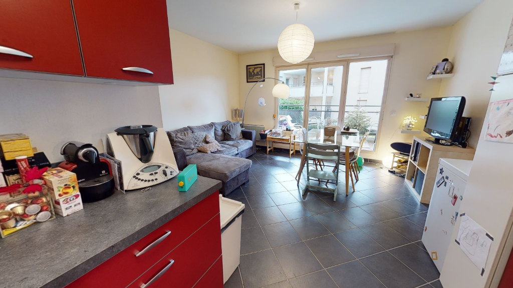 DRUMETTAZ CLARAFOND, appartement de type 3 avec balcon et parkings