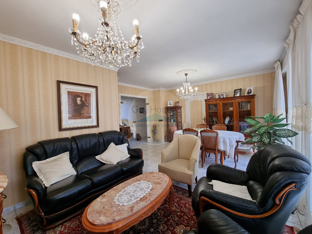 T4 CENTRE VILLE avec parking en sous sol