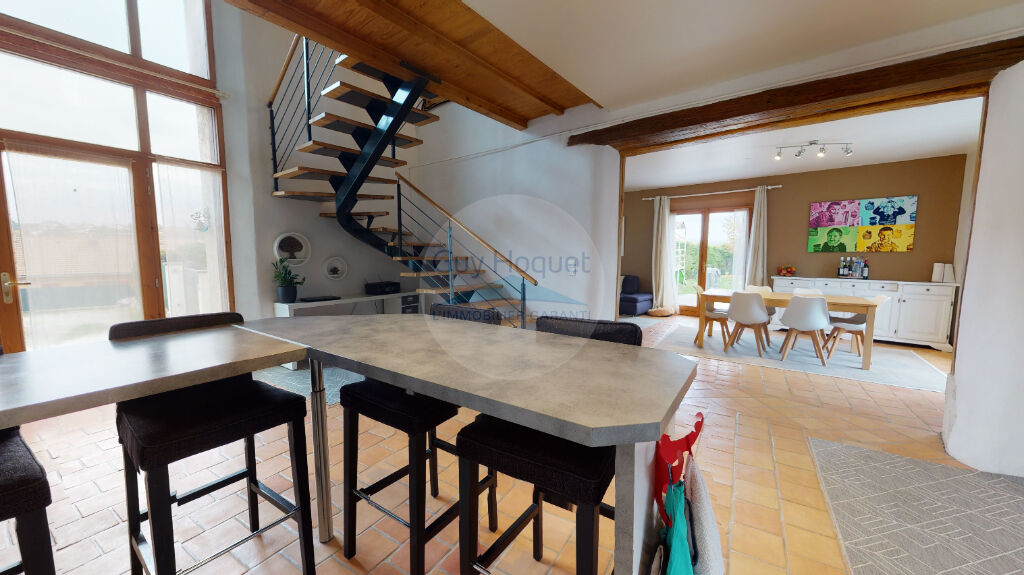Vente d'une maison T5 (180 m²) à DRUMETTAZ CLARAFOND