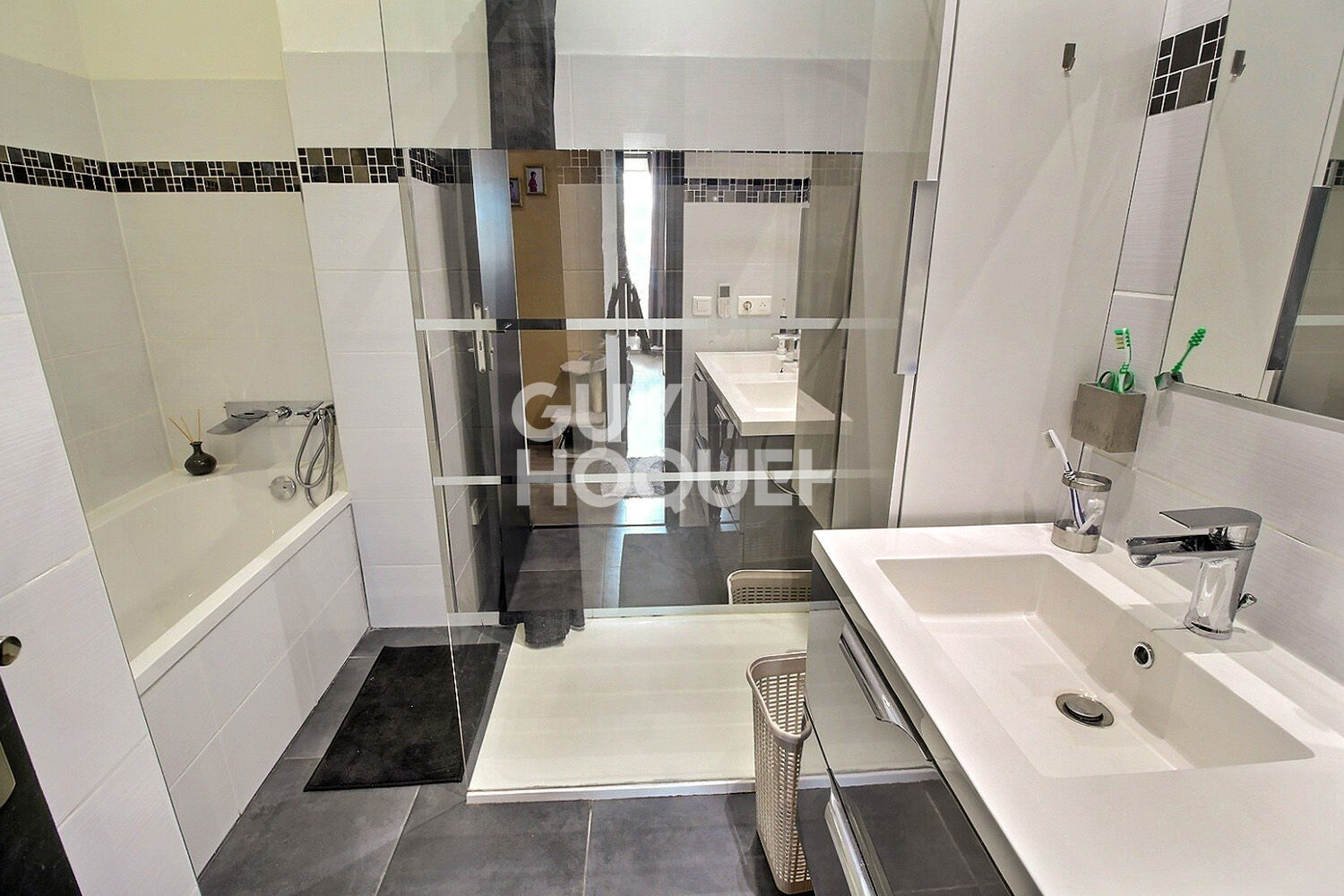 Appartement  4 pièces 97m²  - Ajaccio