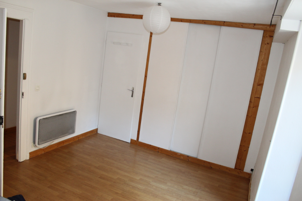 Location d'un appartement F2 à ALBERTVILLE