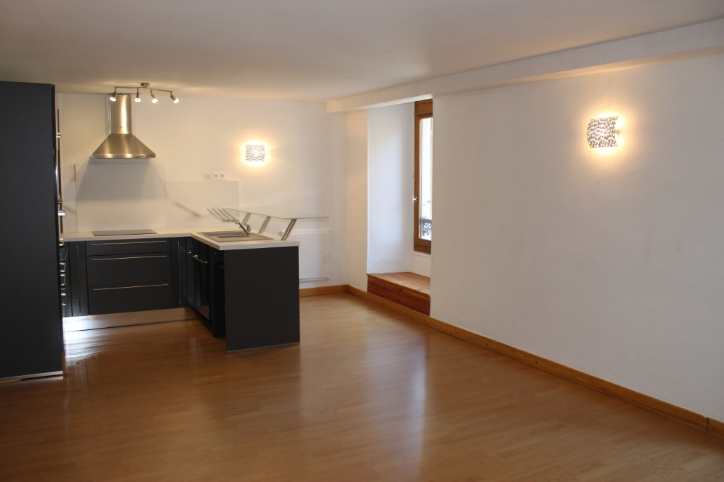 Location d'un appartement F2 à ALBERTVILLE
