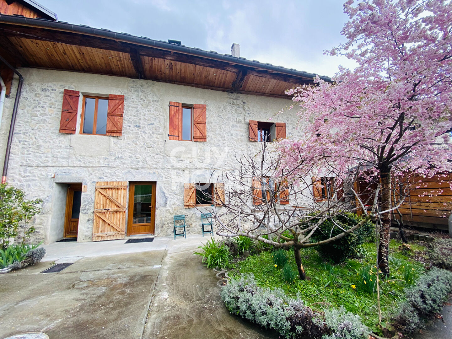 PLANCHERINE : maison T5 (163 m²) en vente
