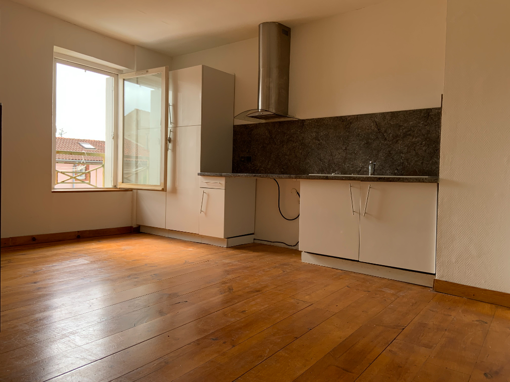 - APPARTEMENT T2 CARMAUX - 2 pièce(s) - 40 m2