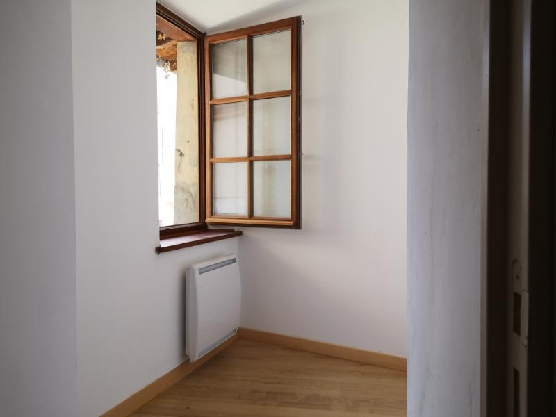 Superbe duplex refait à neuf, 2 chambres, bureau