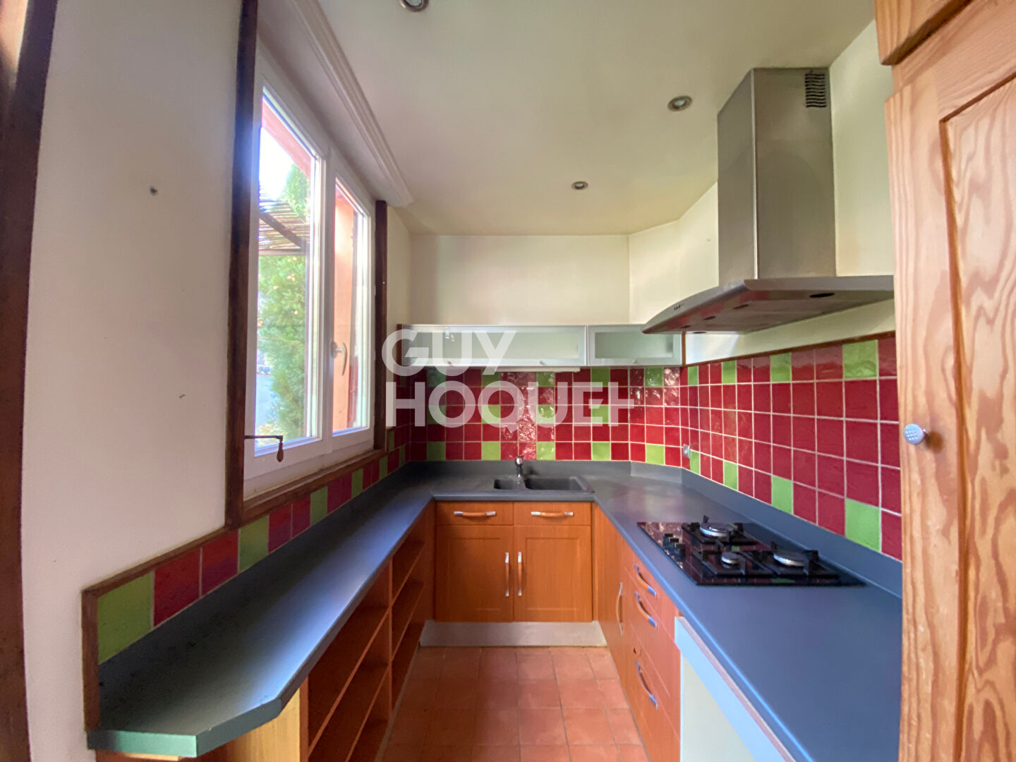- MAISON T6 ALBI - 6 pièce(s) - 148.36 m2