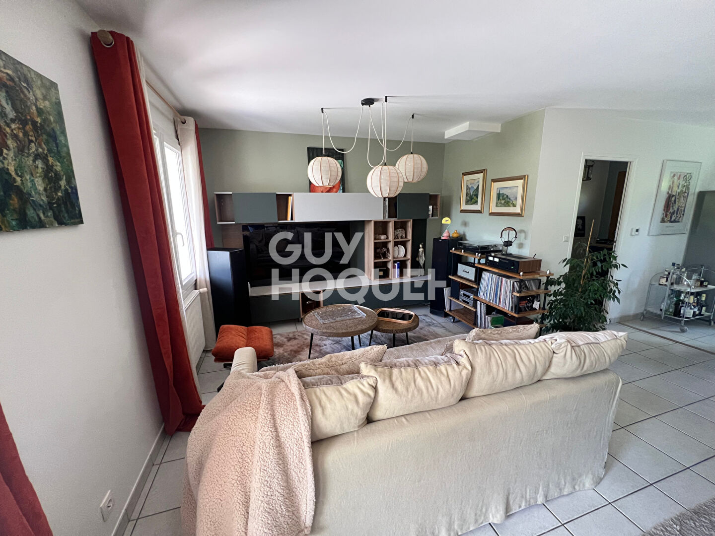 Villa 4 chambres - beau jardin - garage - piscine!