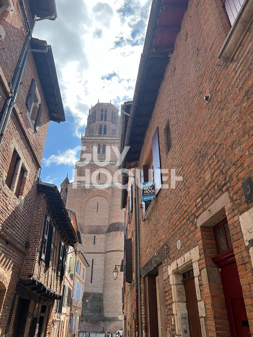 CHAMBRE DUPLEX SECTEUR CATHEDRALE - 29 m²