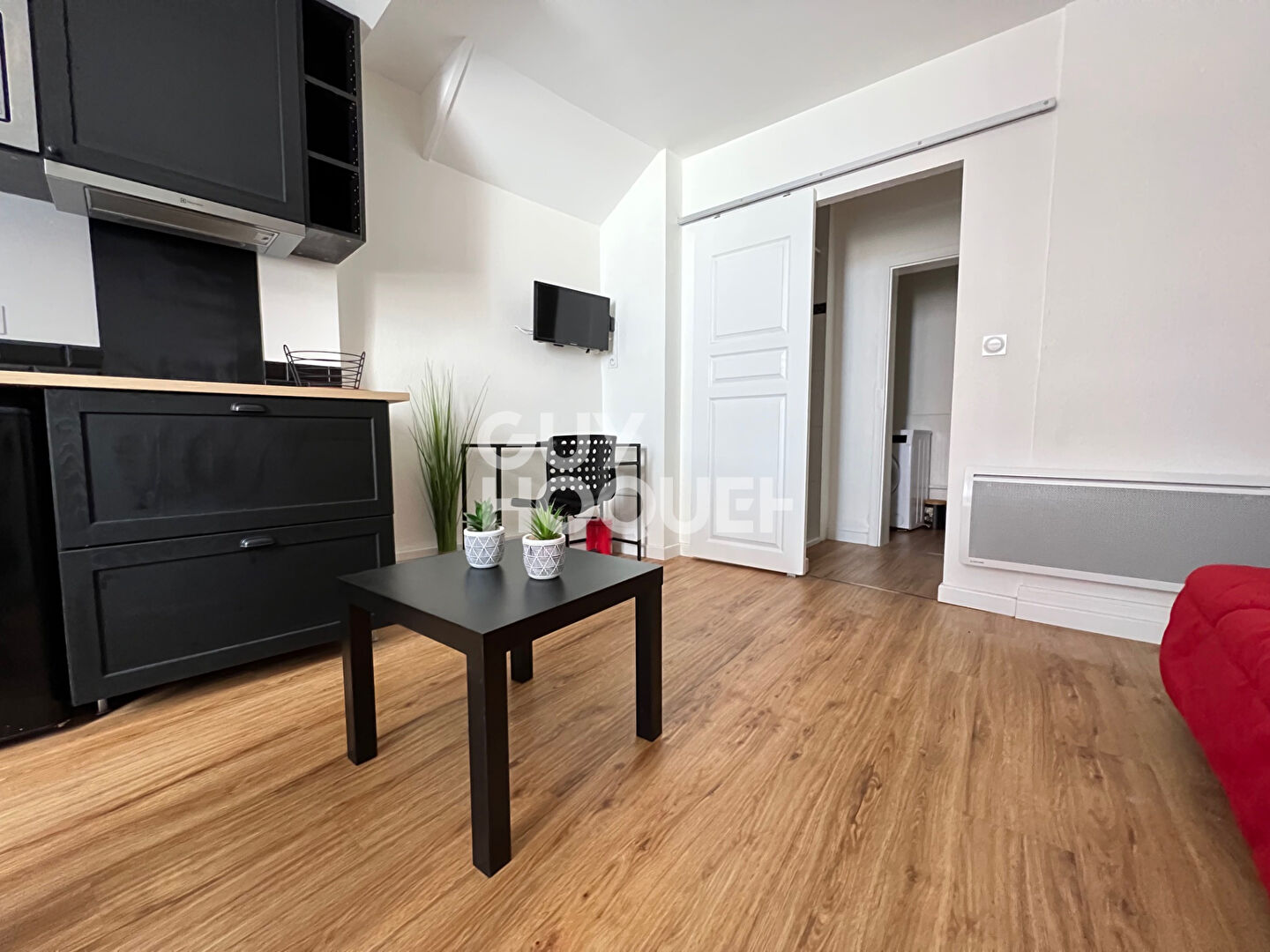 Charmant appartement 1 pièce meublé!