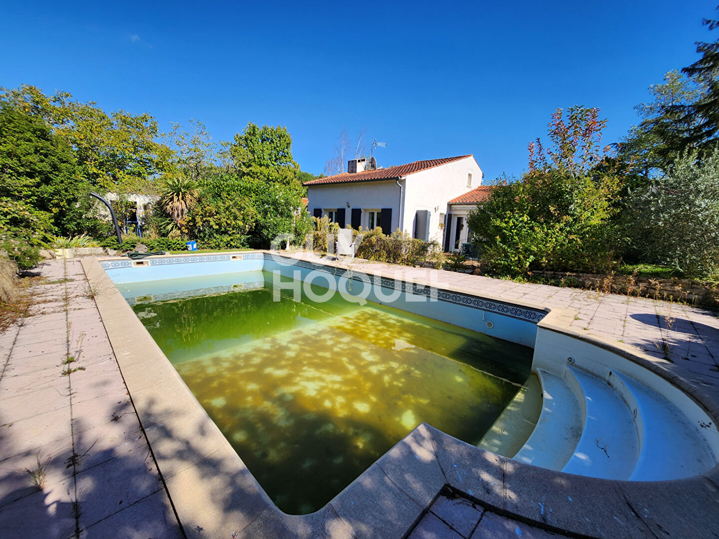 Maison plain pied piscine et garage