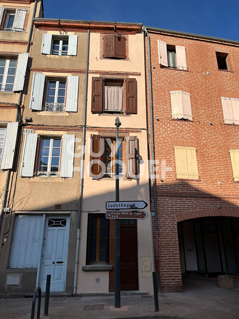 ALBI - Immeuble 5 appartements + un bureau!