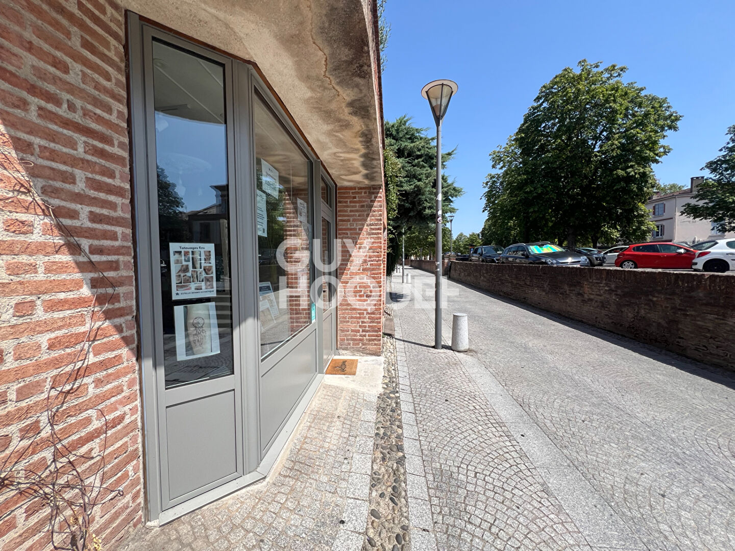 A LOUER un Local commercial REFAIT A NEUF !