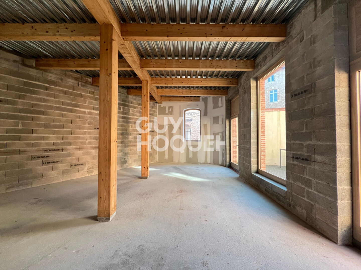 OPPORTUNITE RARE - Atelier d'artiste à usage mixte  64,7 m2 