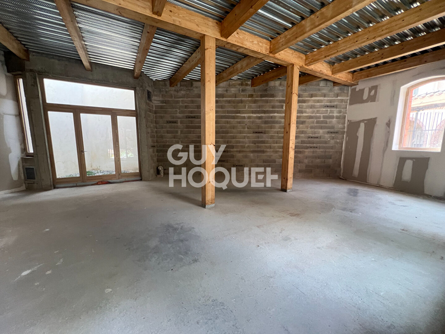 OPPORTUNITE RARE - Atelier d'artiste à usage mixte  64,7 m2 