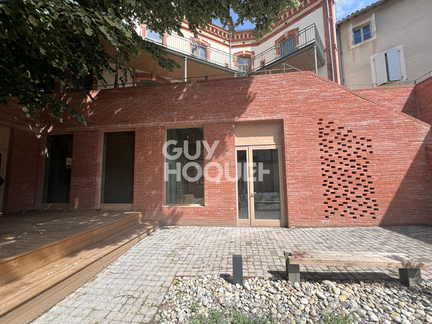 OPPORTUNITE RARE - Atelier d'artiste à usage mixte  64,7 m2 