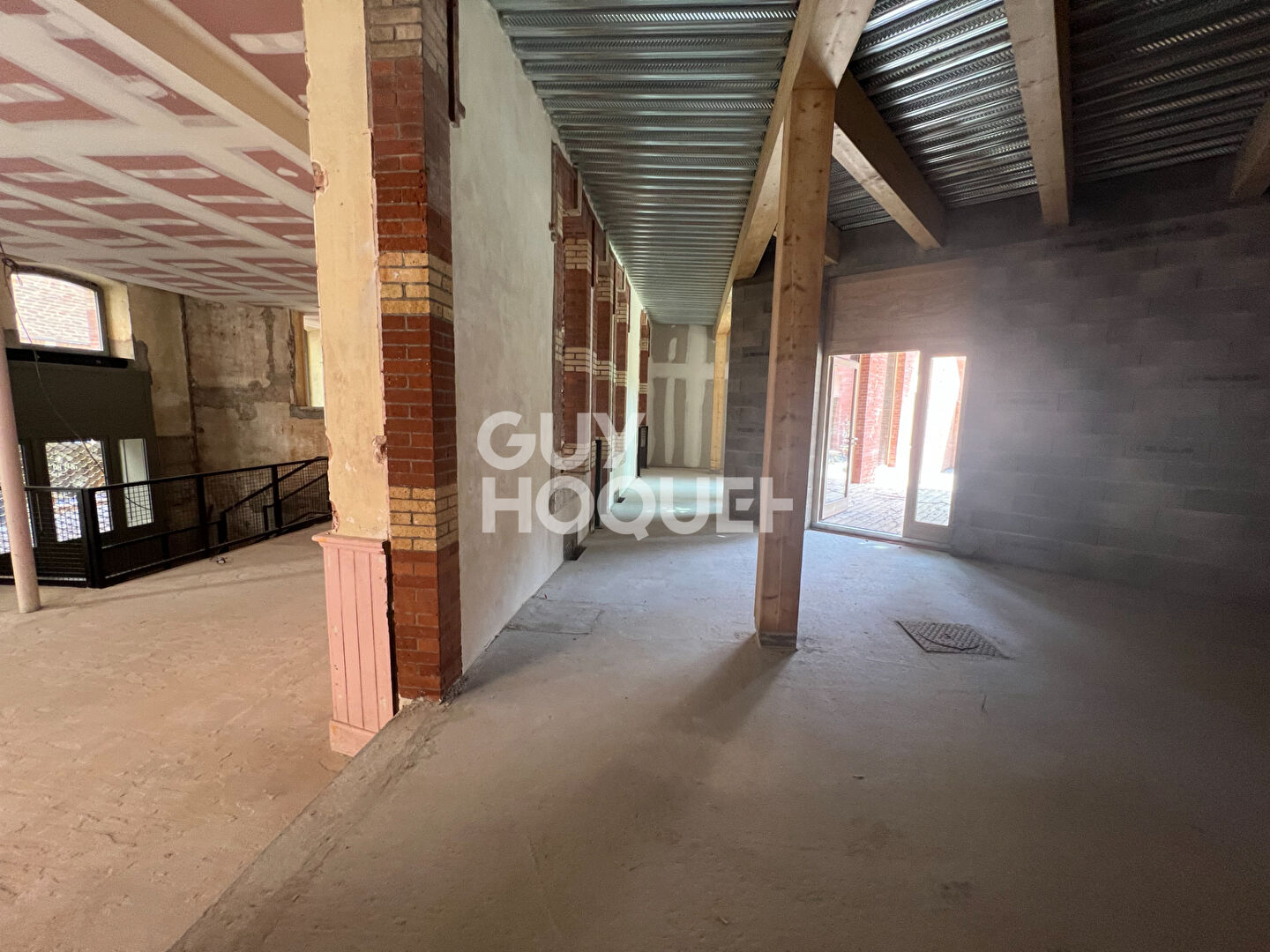 Local commercial  224,5 m2 en plein centre d'ALBI (Loyer Progressif par palier).