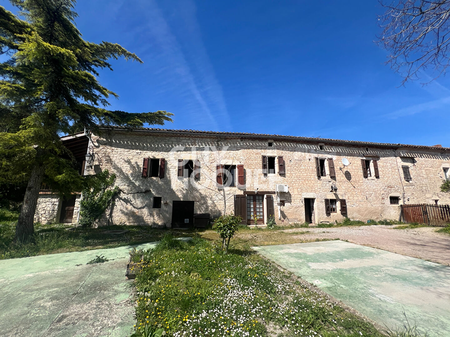 Maison en pierres, à rénover ? Milhavet, à 20 min d'Albi