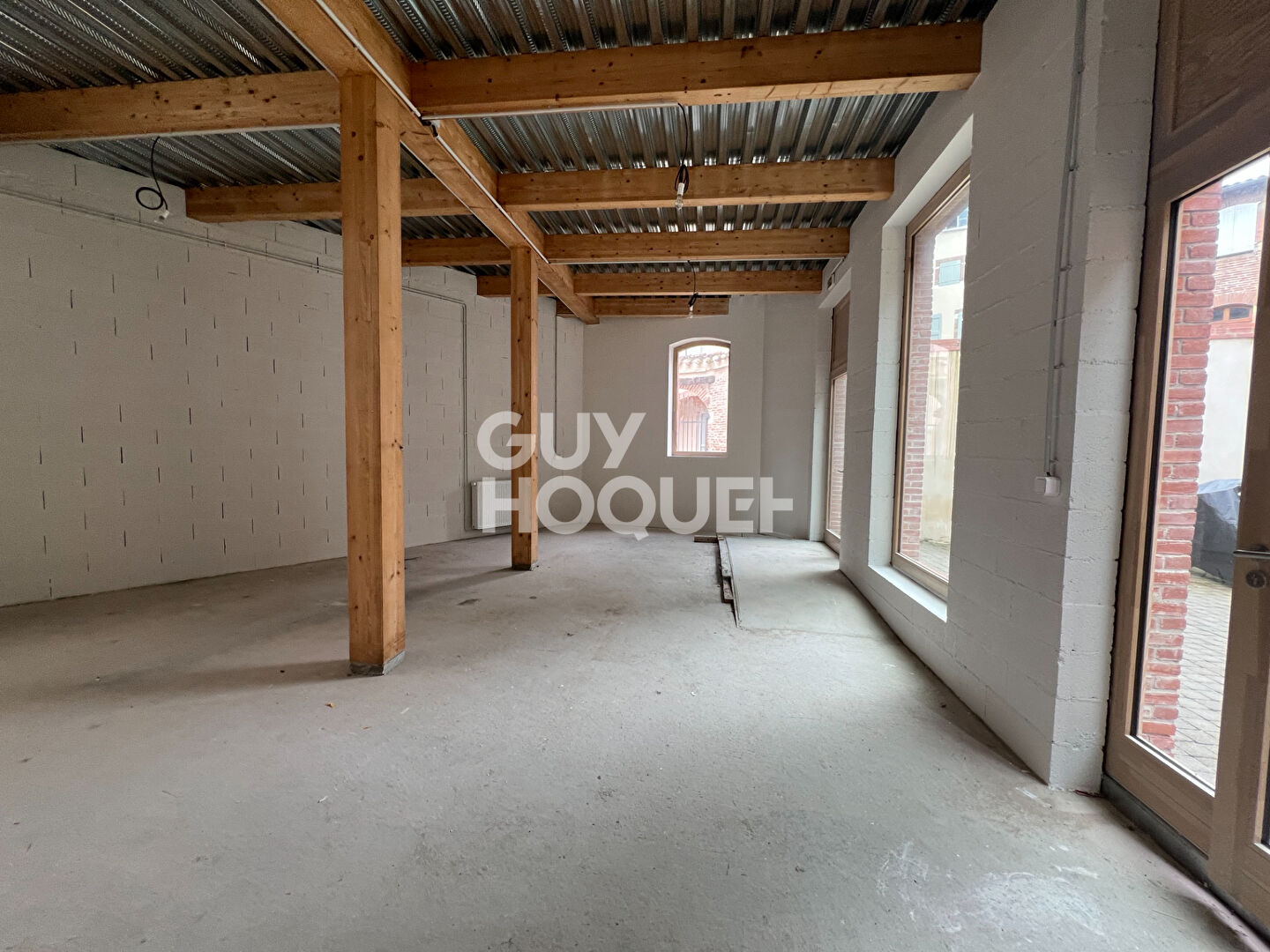 OPPORTUNITE RARE - Atelier d'artiste à usage mixte  64,7 m2 §