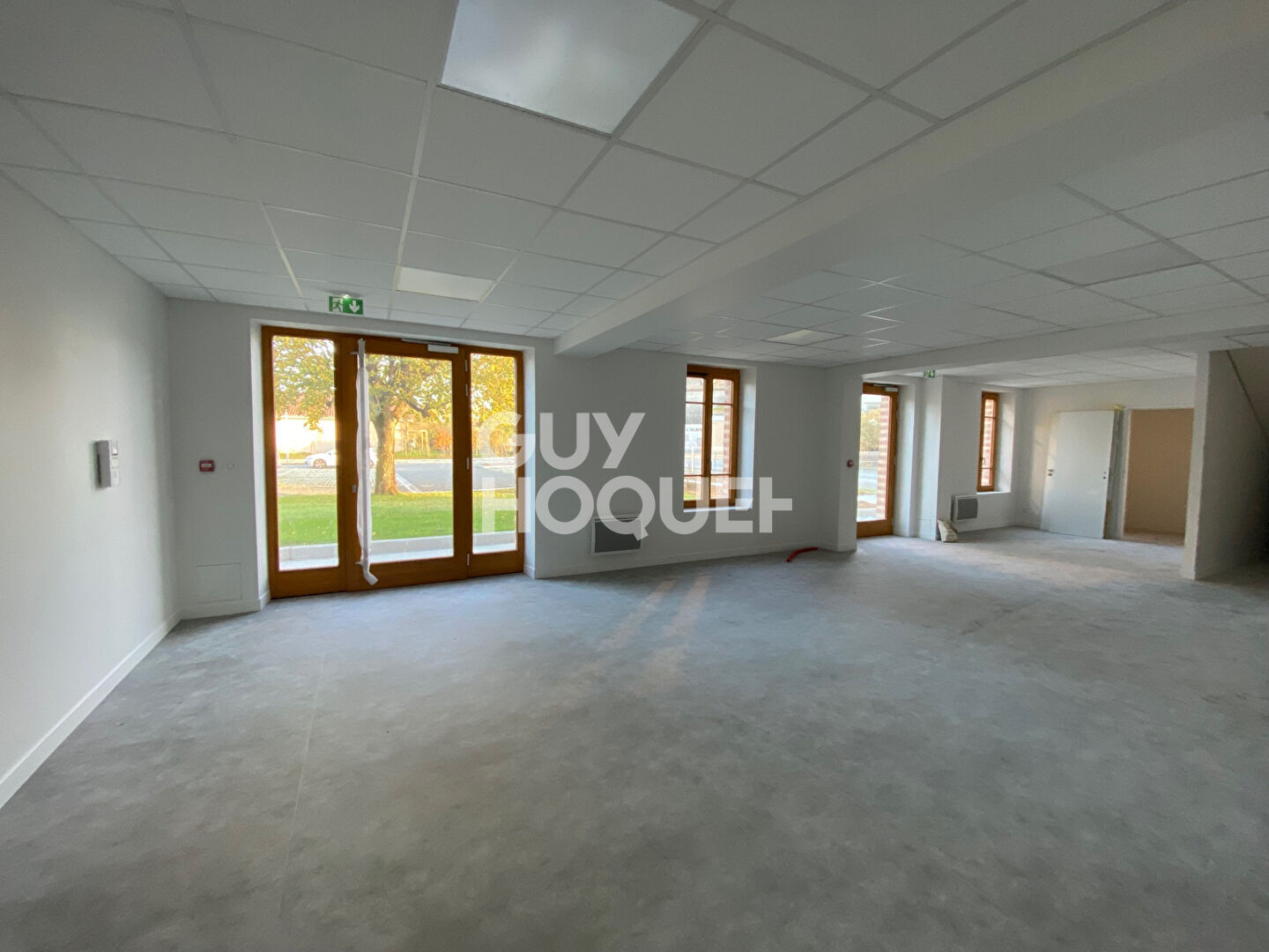 Bureaux - Accès PMR (Plain- pied) Bureaux Albi - Ecole des Mines - Route de Teillet!