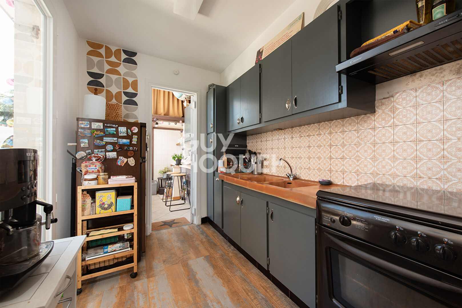 Maison - jardin - ascenseur - garages - terrasse - secteur prisé!