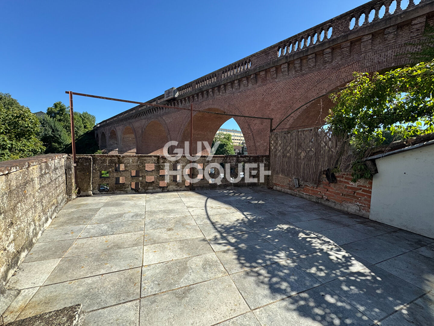 Situation exceptionnelle au pied de la nouvelle passerelle - Maison Albi 4 pièces!