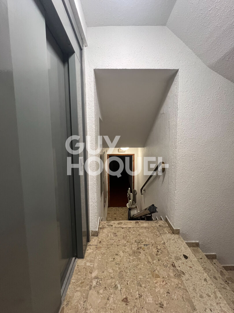 Bureaux 132,17 m2 - Accès PMR - Place Jean Jaurès - ALBI