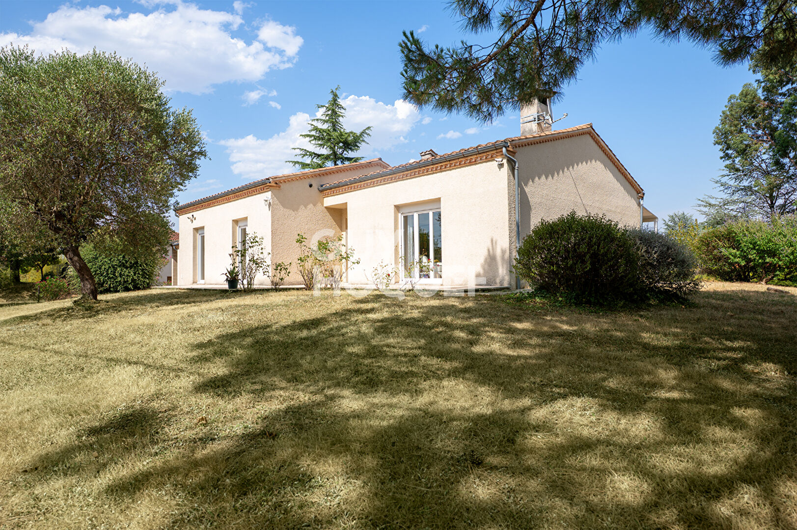 EXCLUSIVITE Maison avec garages et dépendances, ROSIERES