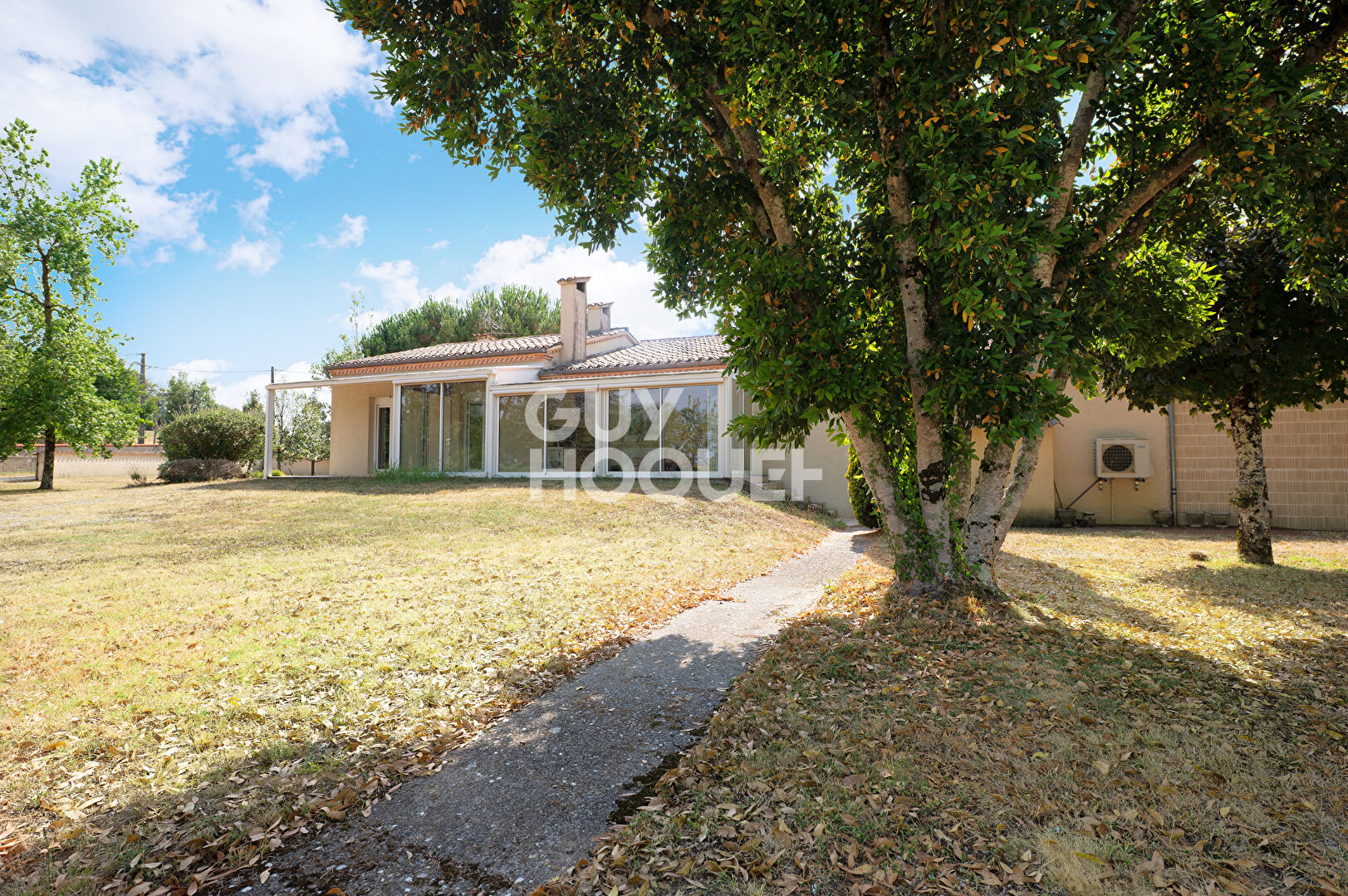 EXCLUSIVITE Maison avec garages et dépendances, ROSIERES