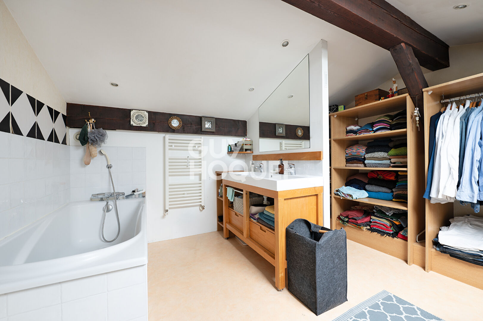 À VENDRE - APPARTEMENT T3 AVEC TERRASSE - RUE DES JARDINS - ALBI PELLOUTIER !