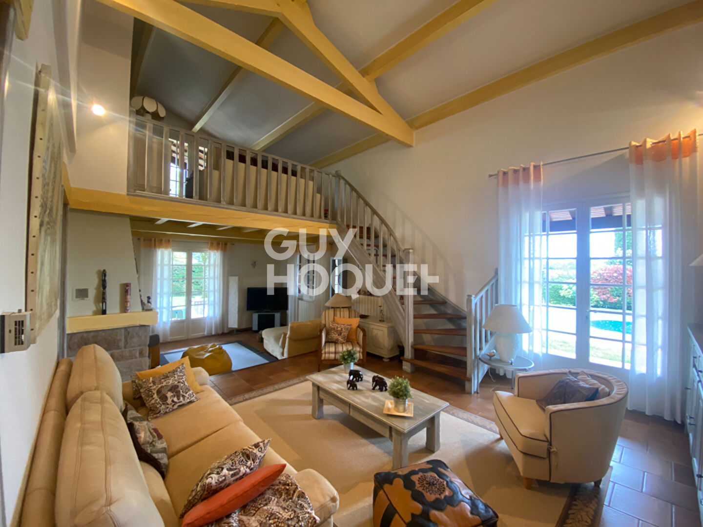 Maison familiale avec piscine et dépendance-  Secteur Brens / Gaillac